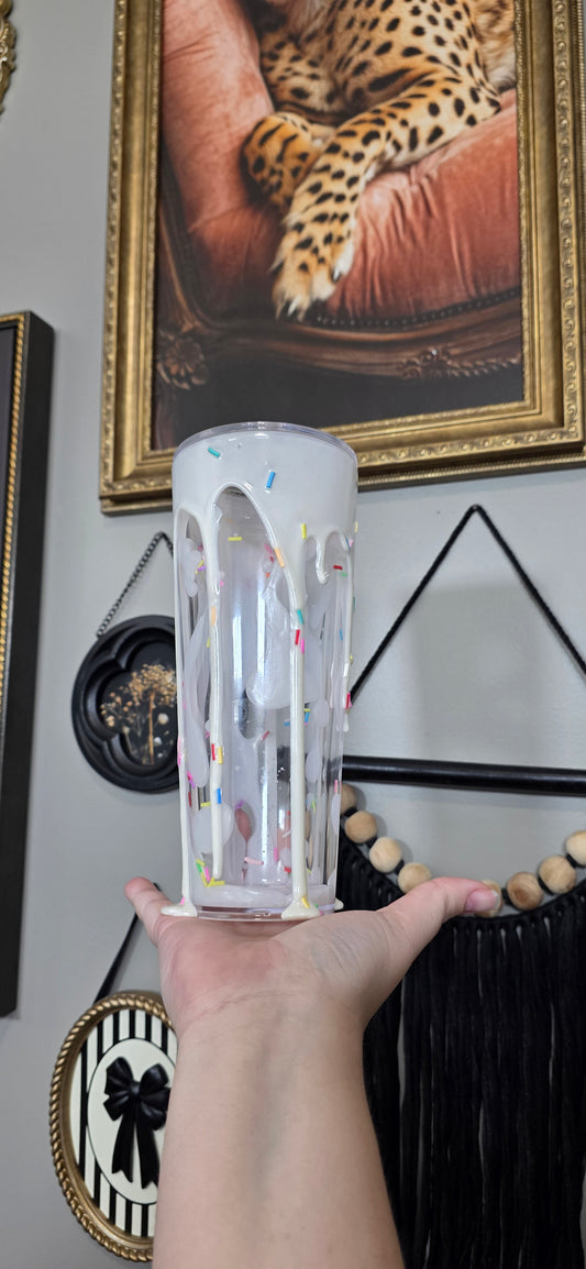24 oz Sprinkles and Icing with dimensional drip